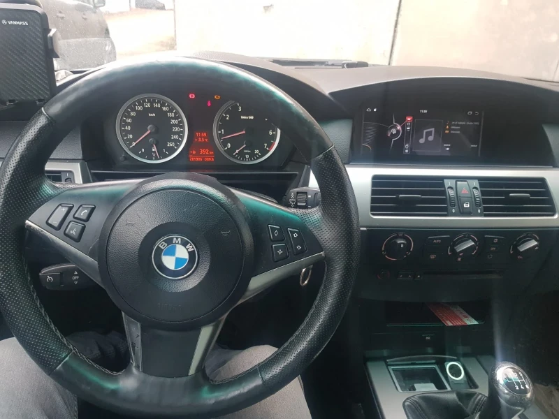BMW 520 520i, снимка 4 - Автомобили и джипове - 53420442