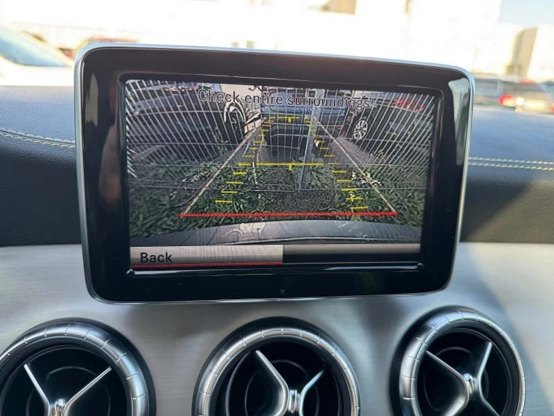 Mercedes-Benz CLA 200 Edition 1, снимка 14 - Автомобили и джипове - 52648655