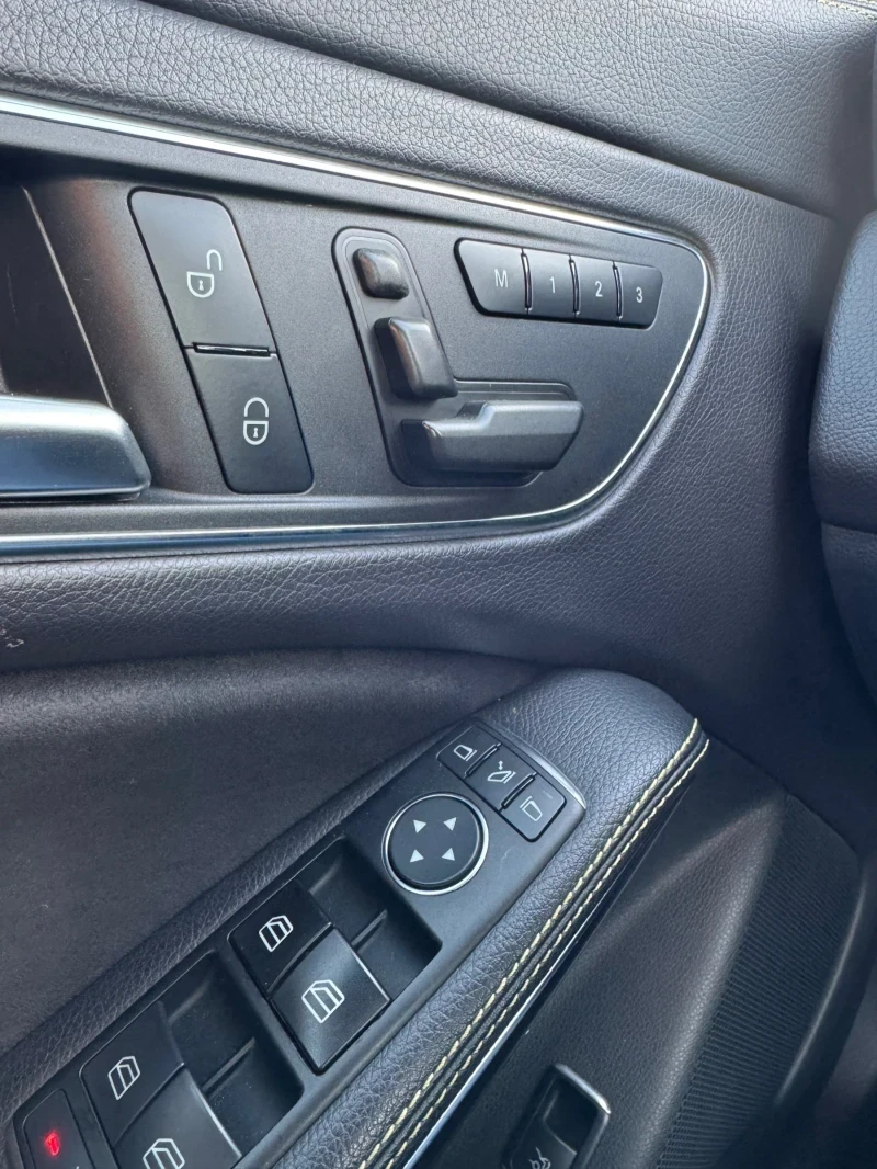 Mercedes-Benz CLA 200 Edition 1, снимка 15 - Автомобили и джипове - 52648655