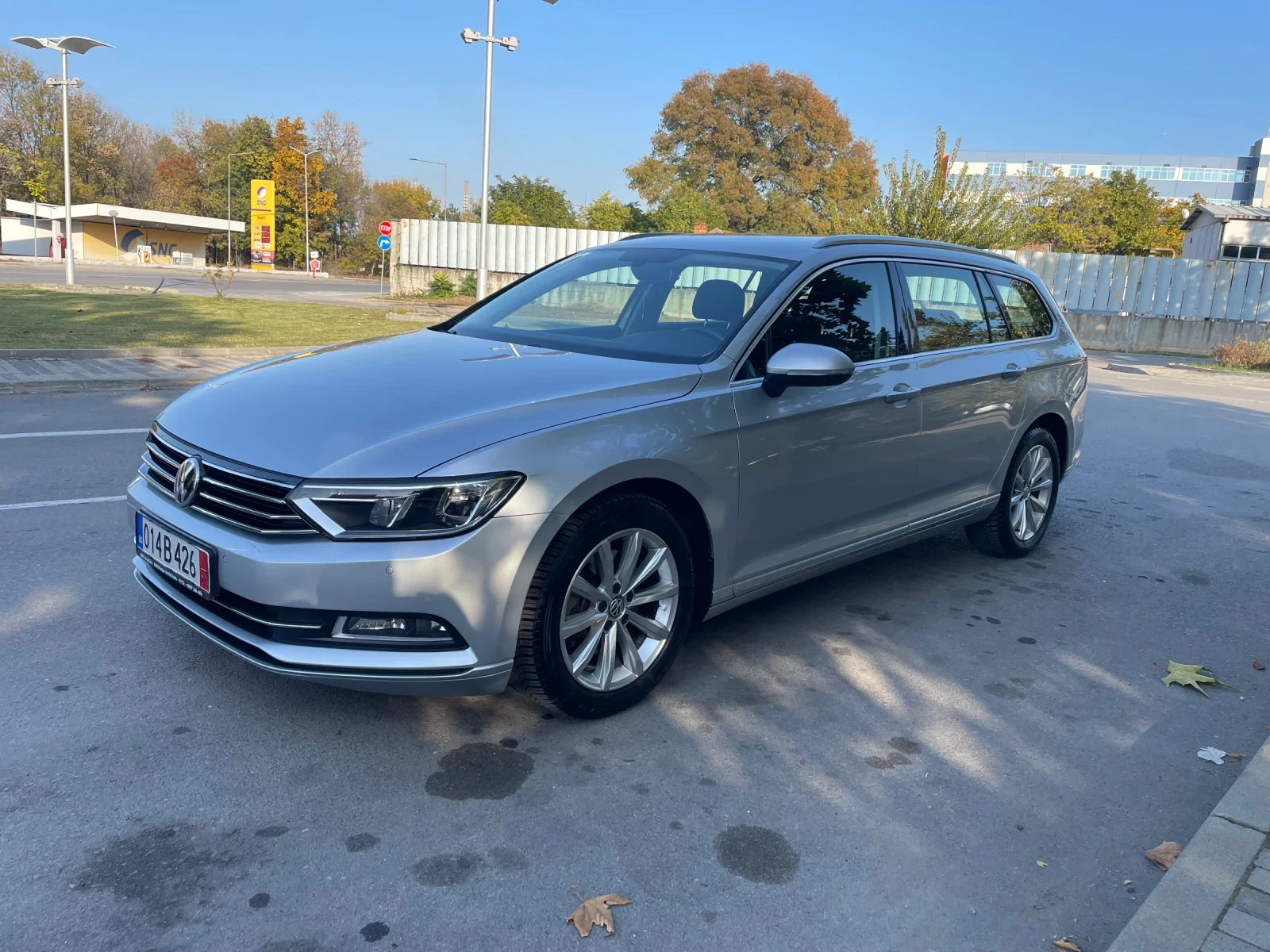 VW Passat 2.0 TDi 150кс DSG ergoComfort Distronic - изображение 2