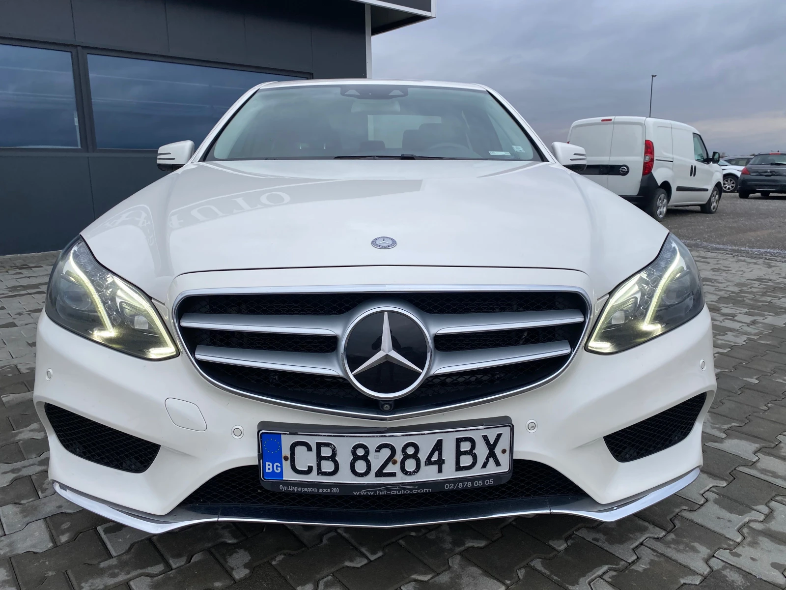 Mercedes-Benz E 400 3.0i 4 matic  - изображение 2