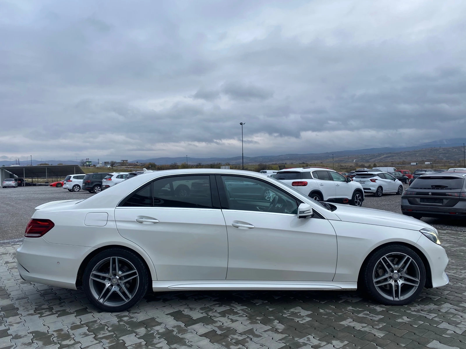 Mercedes-Benz E 400 3.0i 4 matic  - изображение 4