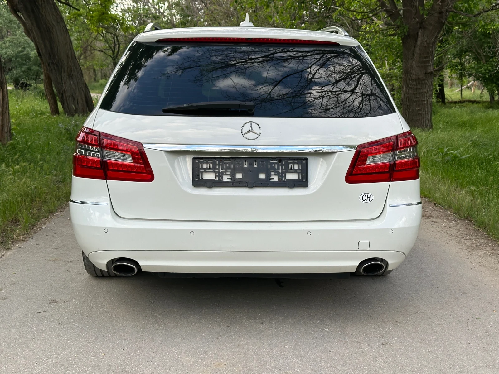 Mercedes-Benz E 350 CDI* Avantgarde* Подгрев* Памет* Кожа* Navi - изображение 5