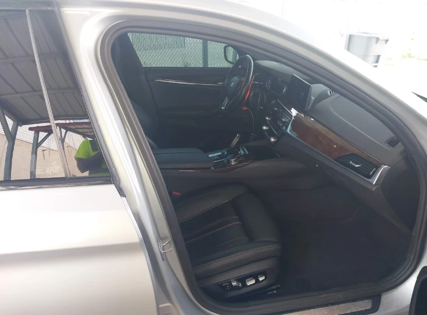 BMW 540 XDRIVE* M-PACK* HEAD-UP* AMBIENT* ПОДГРЕВИ* HARMAN - изображение 7