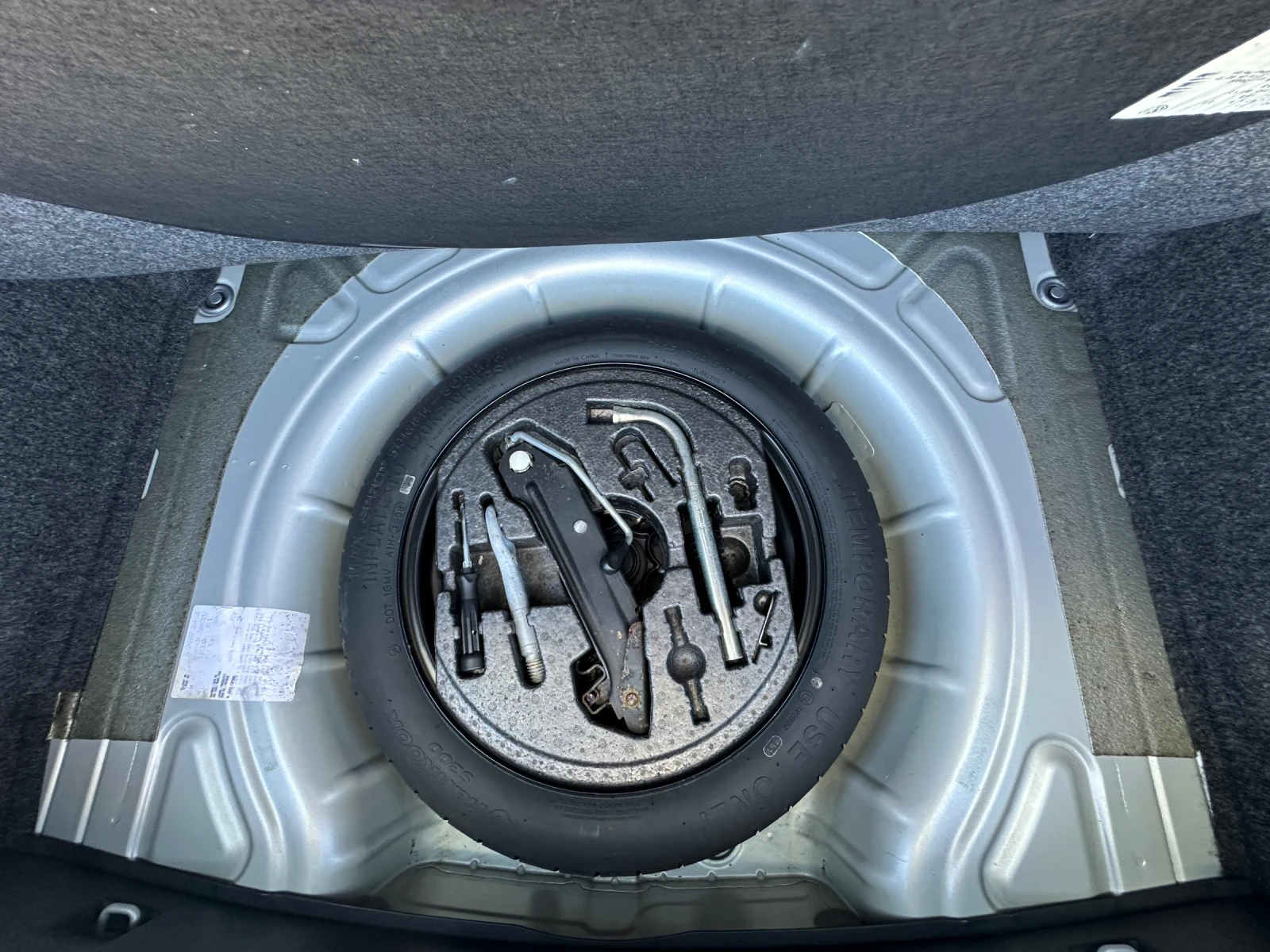 VW Golf 1.6 - изображение 7