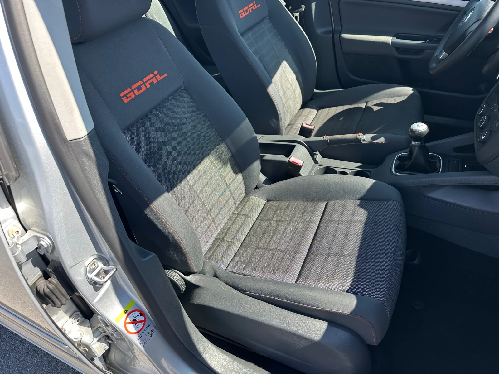 VW Golf 1.6 - изображение 10