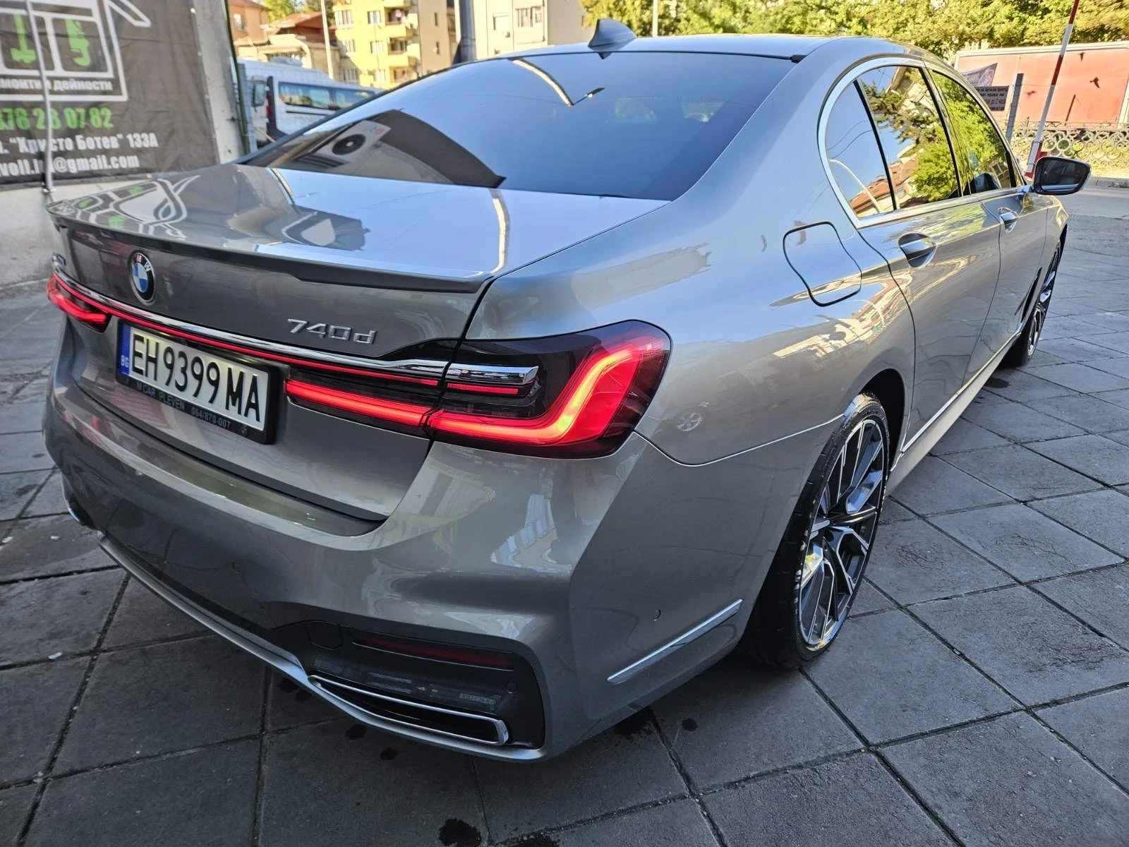 BMW 740 d, X DRIVE - изображение 3