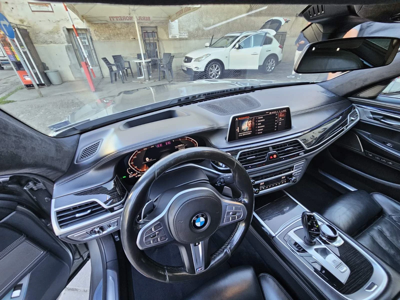 BMW 740 d, X DRIVE - изображение 9