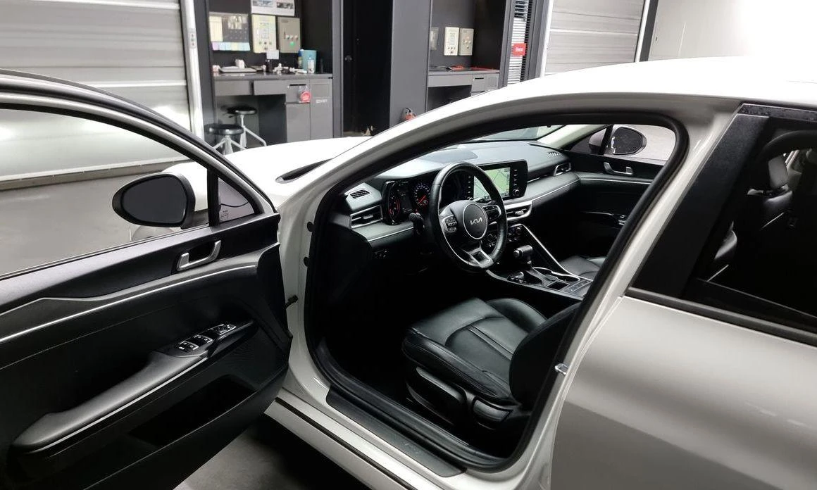 Kia K5 2.0 LPG Strandard * НАЙ-ДОБРА ЦЕНА В БЪЛГАРИЯ*  - изображение 10