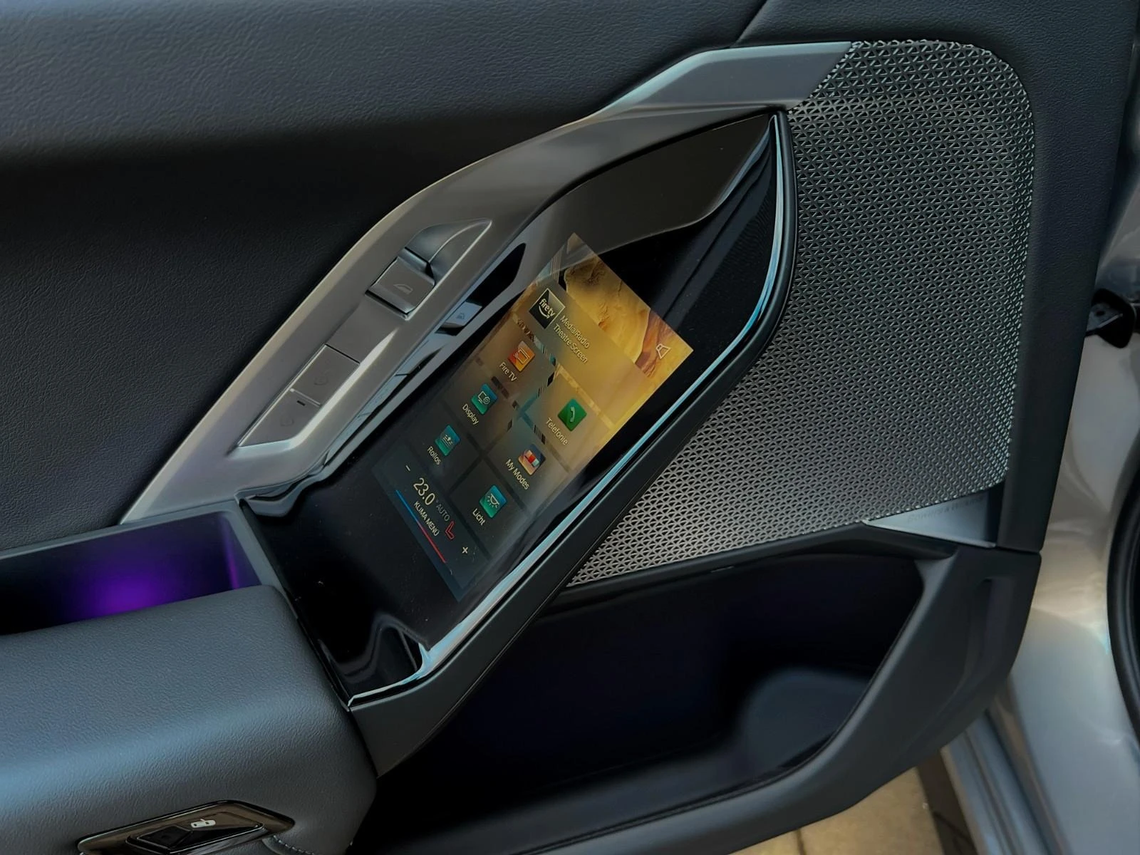 BMW 740 d/xDrive/M-SPORT/THEATRE SCREEN/B&W/ICONIC GLOW/   | Mobile.bg   11