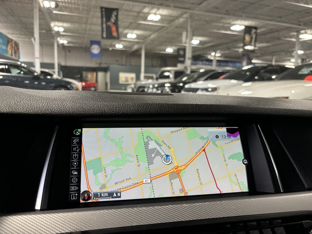 BMW 528 xDrive* M pack* PANO* Кожа* Подгрев* Камера* Premi - изображение 10