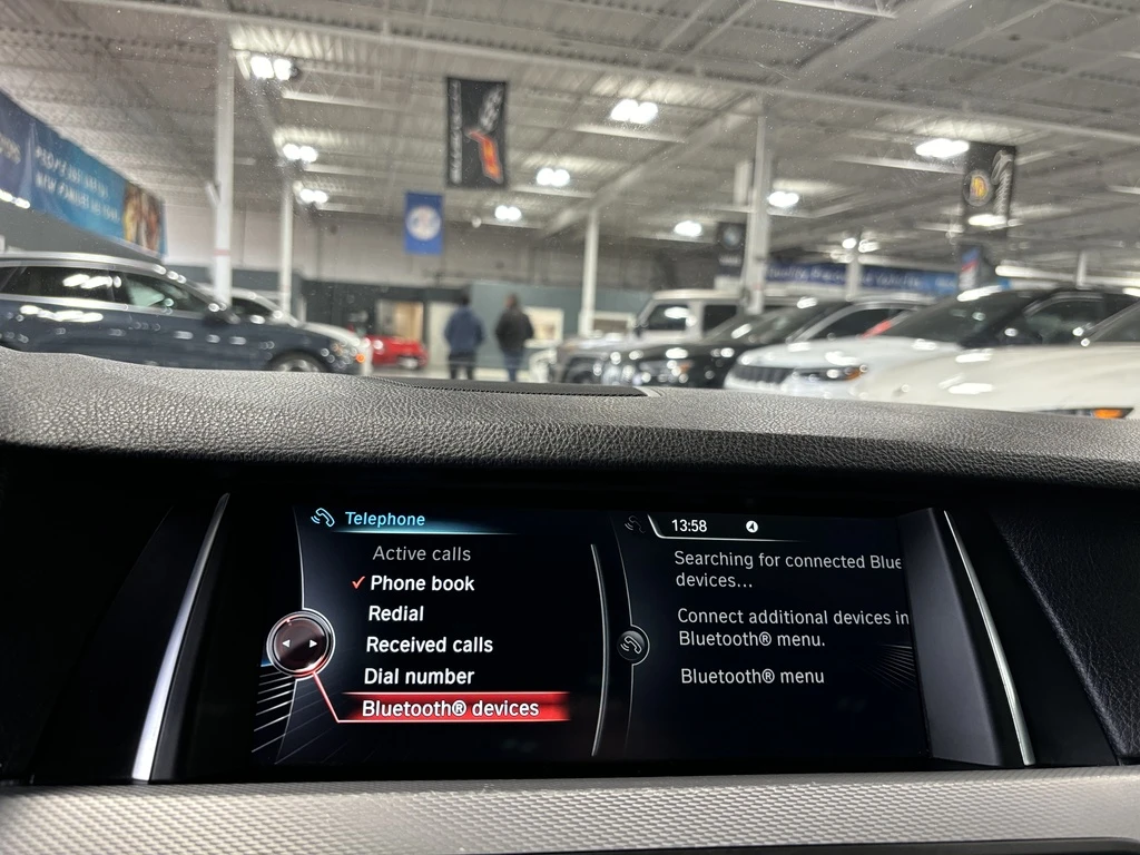 BMW 528 xDrive* M pack* PANO* Кожа* Подгрев* Камера* Premi - изображение 9