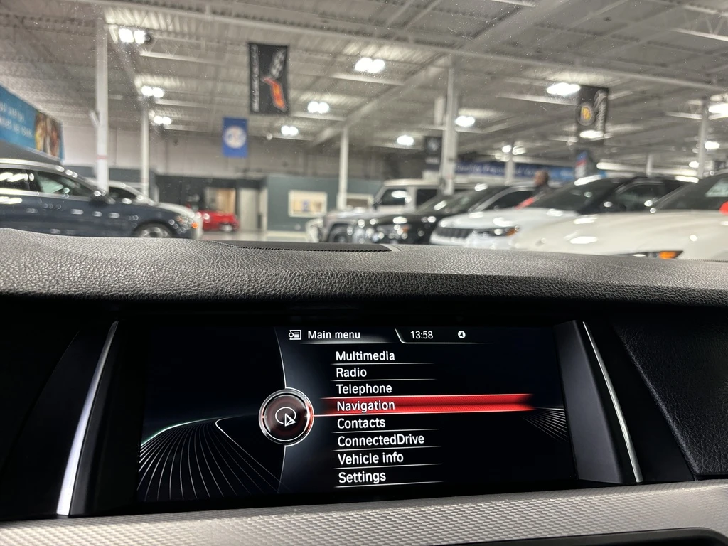 BMW 528 xDrive* M pack* PANO* Кожа* Подгрев* Камера* Premi - изображение 5