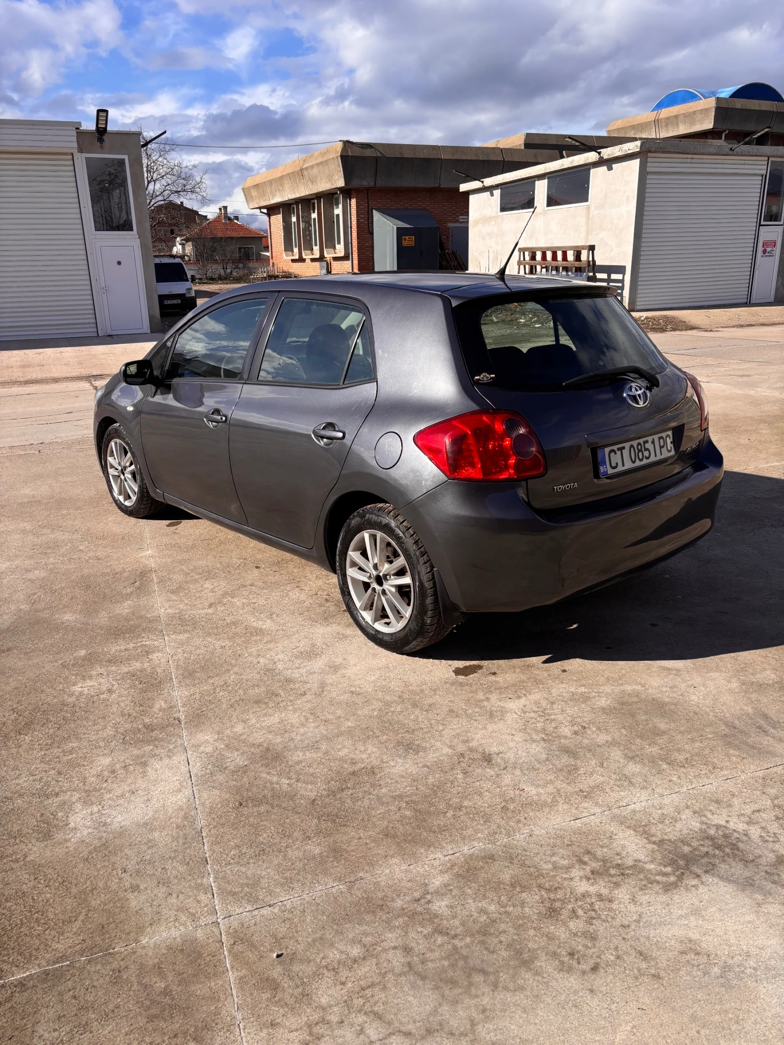 Toyota Auris 2.0D 126�.� | Mobile.bg � ����������� 5