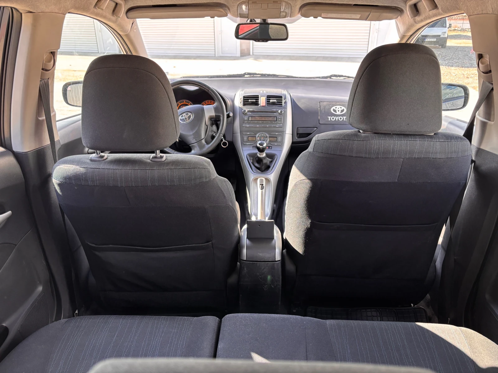 Toyota Auris 2.0D 126�.� | Mobile.bg � ����������� 9