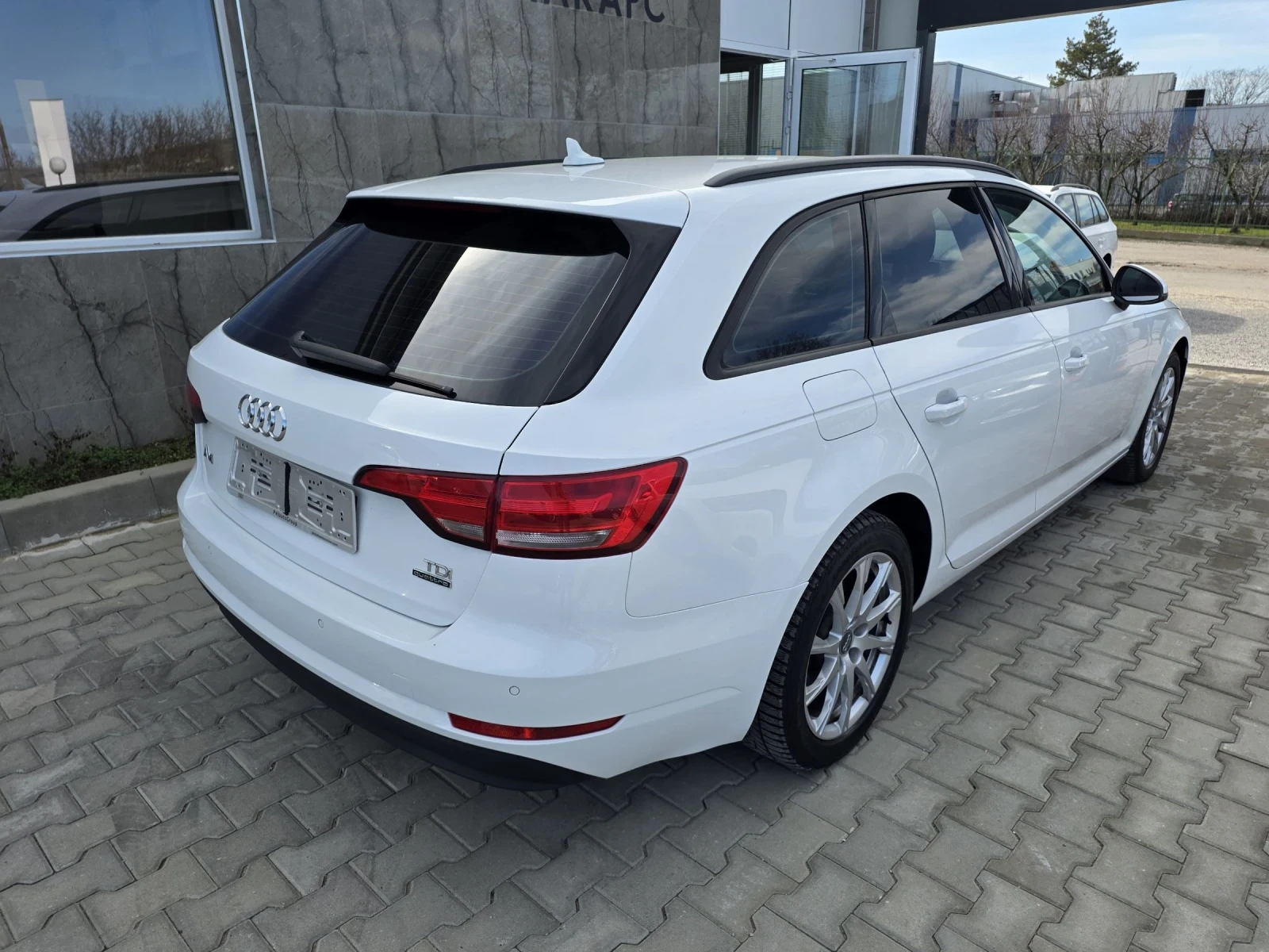 Audi A4 2.0tdi quattro , снимка 4 - Автомобили и джипове - 53813444