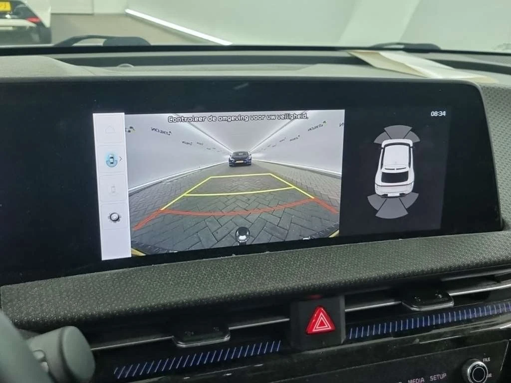 Kia EV6 77.4KWH 325КС. 4Х4 SOH-100% ДИСТРОНИК ОБДУХВАНЕ , снимка 10 - Автомобили и джипове - 54083560