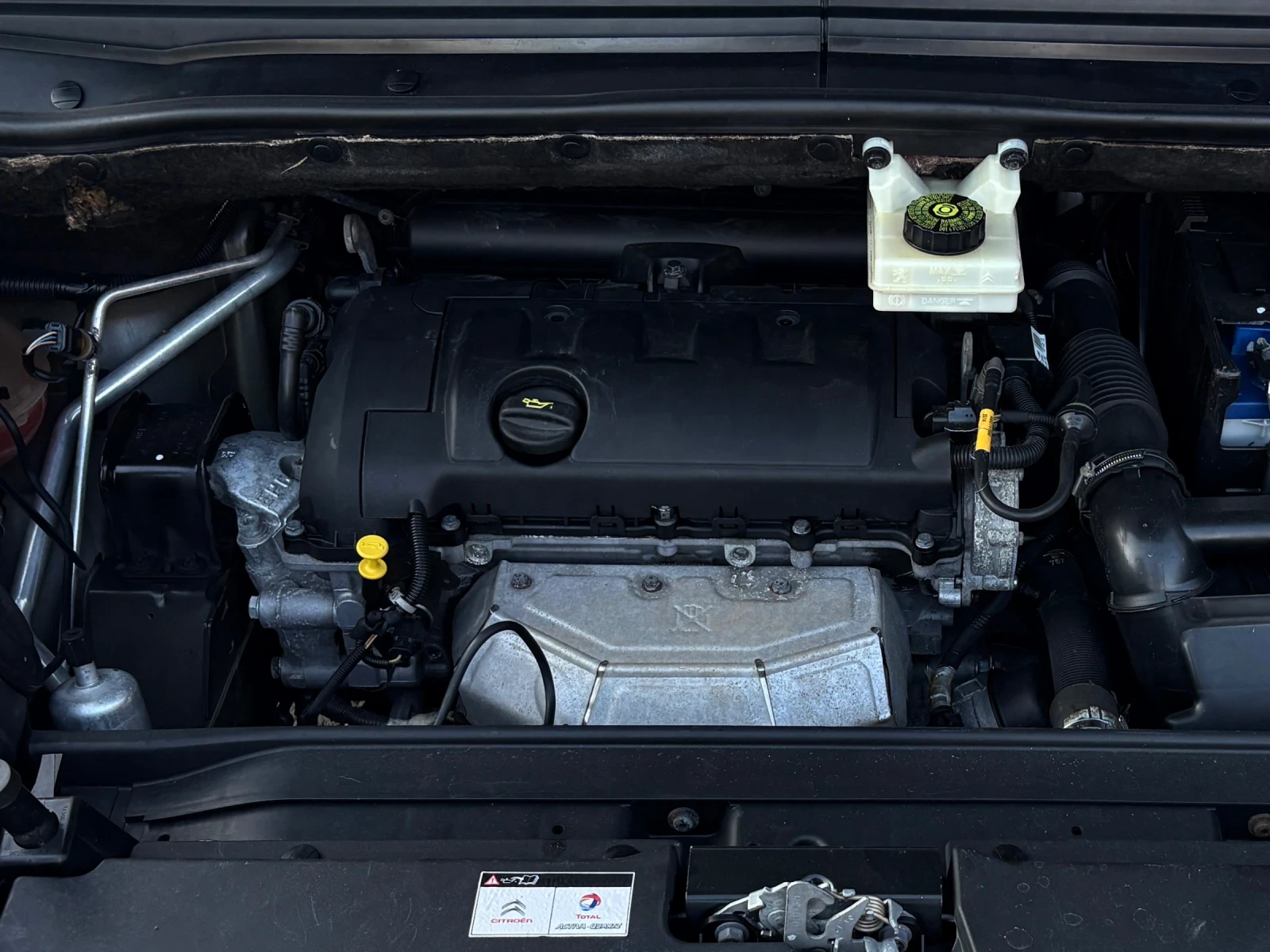 Citroen C4 Picasso 1.6i ФЕЙСЛИФТ#  Лед светлини#  Ексклузив#, снимка 14 - Автомобили и джипове - 54084579