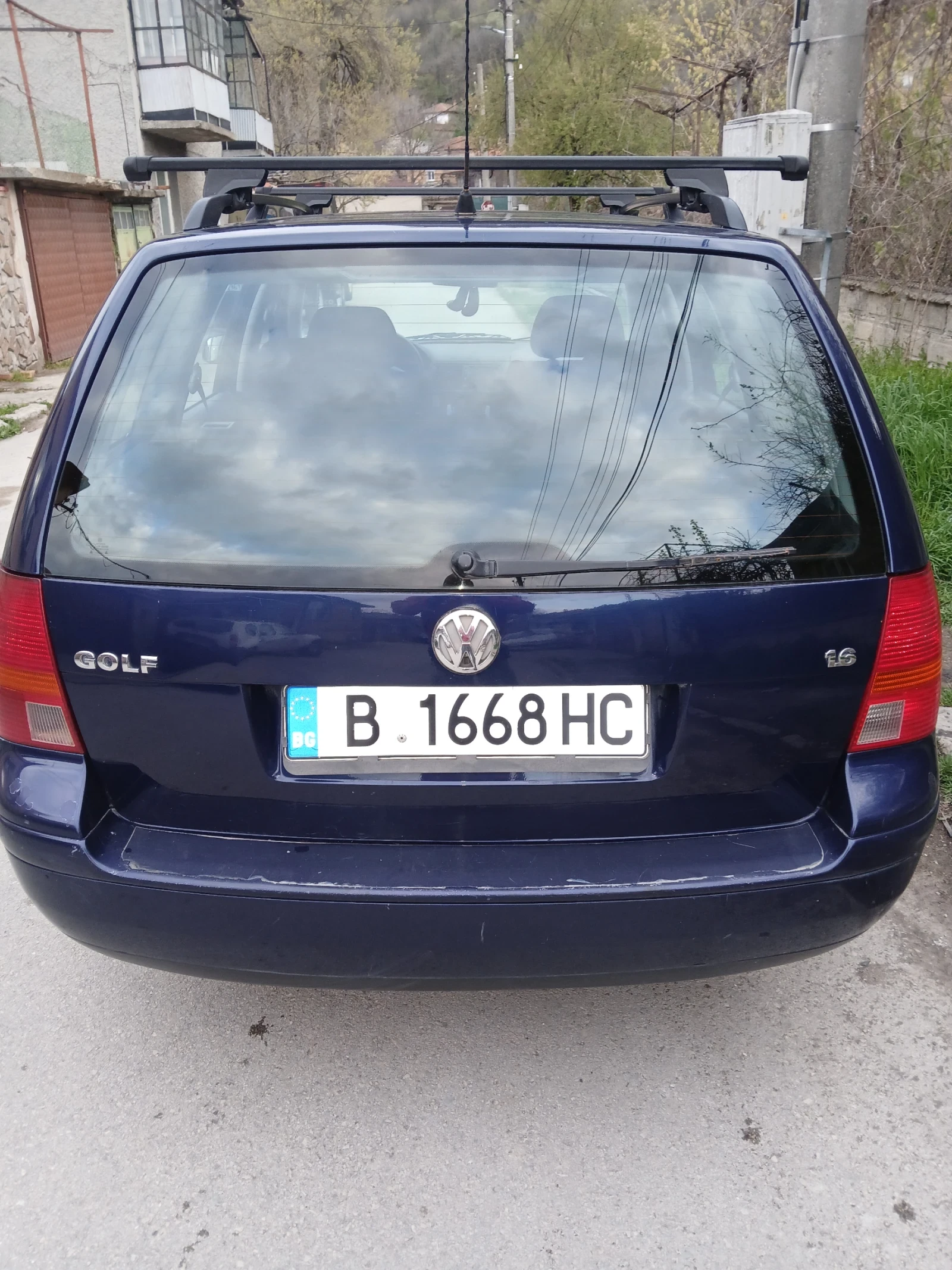 VW Golf AKL. Газ бензин 1.6, снимка 4 - Автомобили и джипове - 54164438