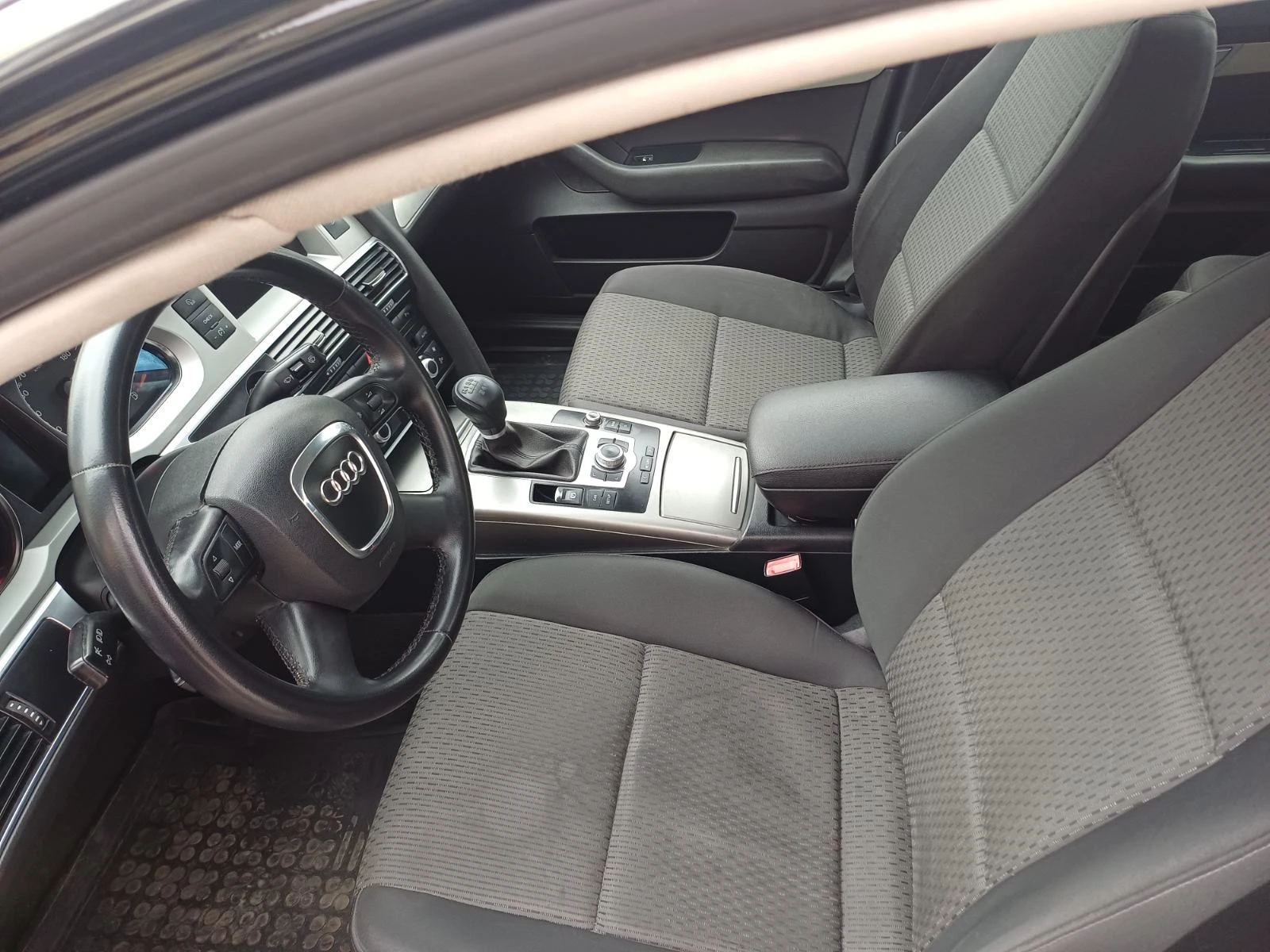 Audi A6 2.0 TDI, снимка 5 - Автомобили и джипове - 54287911