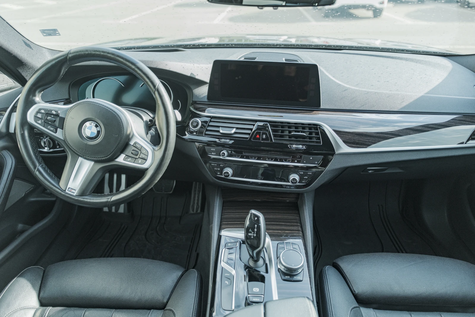 BMW 530E, снимка 12 - Автомобили и джипове - 54582875