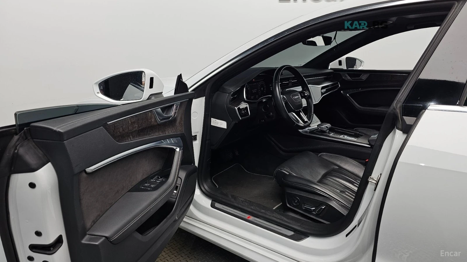 Audi A7 QUATTRO* 55TFSI* PREMIUM* ОБДУХ* 360* ДИСТРОНИК* , снимка 8 - Автомобили и джипове - 55139367