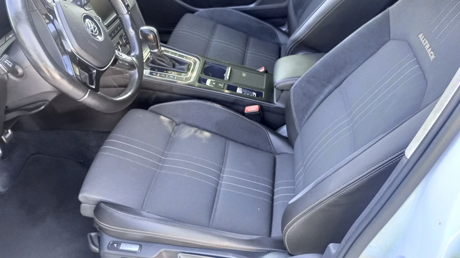 VW Passat Altrack , снимка 10 - Автомобили и джипове - 55321745