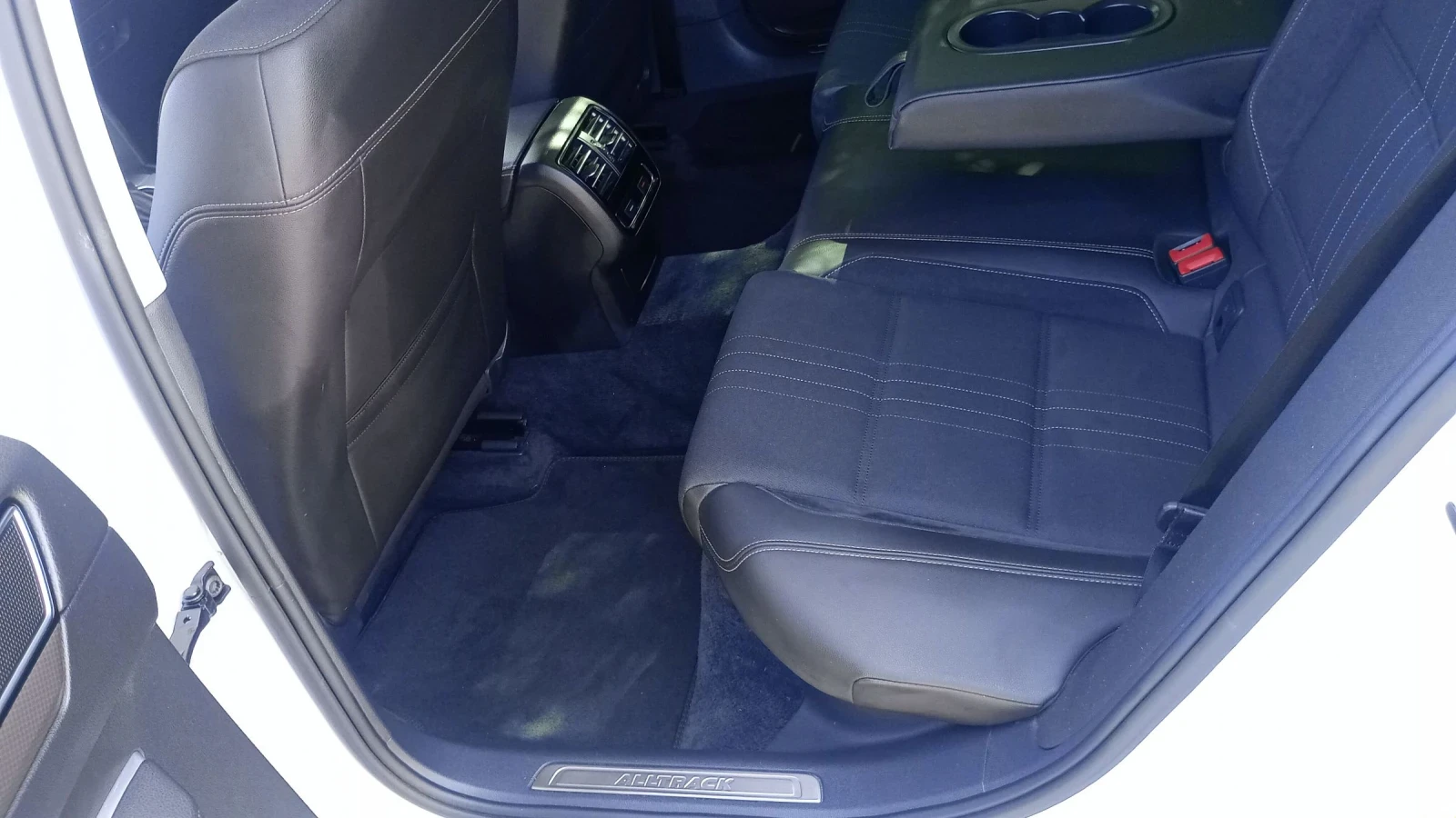 VW Passat Altrack , снимка 13 - Автомобили и джипове - 55321745