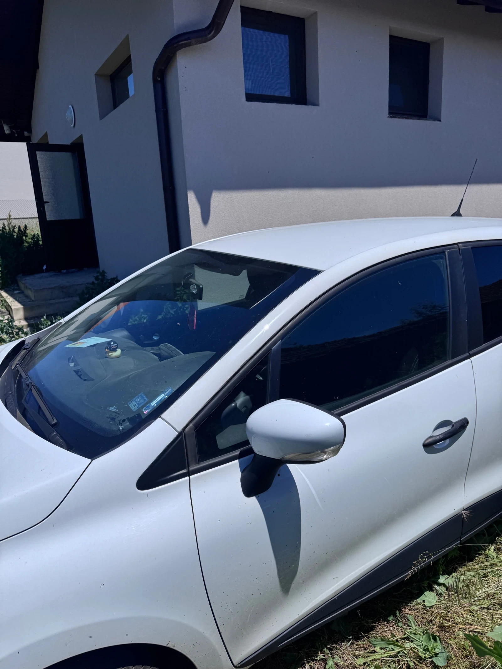Renault Clio 4, снимка 5 - Автомобили и джипове - 55395043