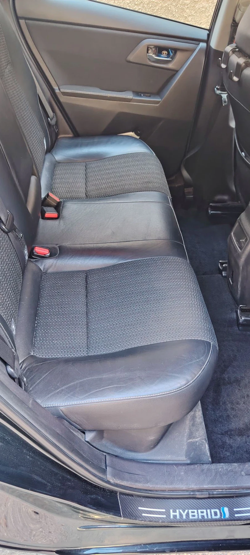 Toyota Auris, снимка 7 - Автомобили и джипове - 55988596