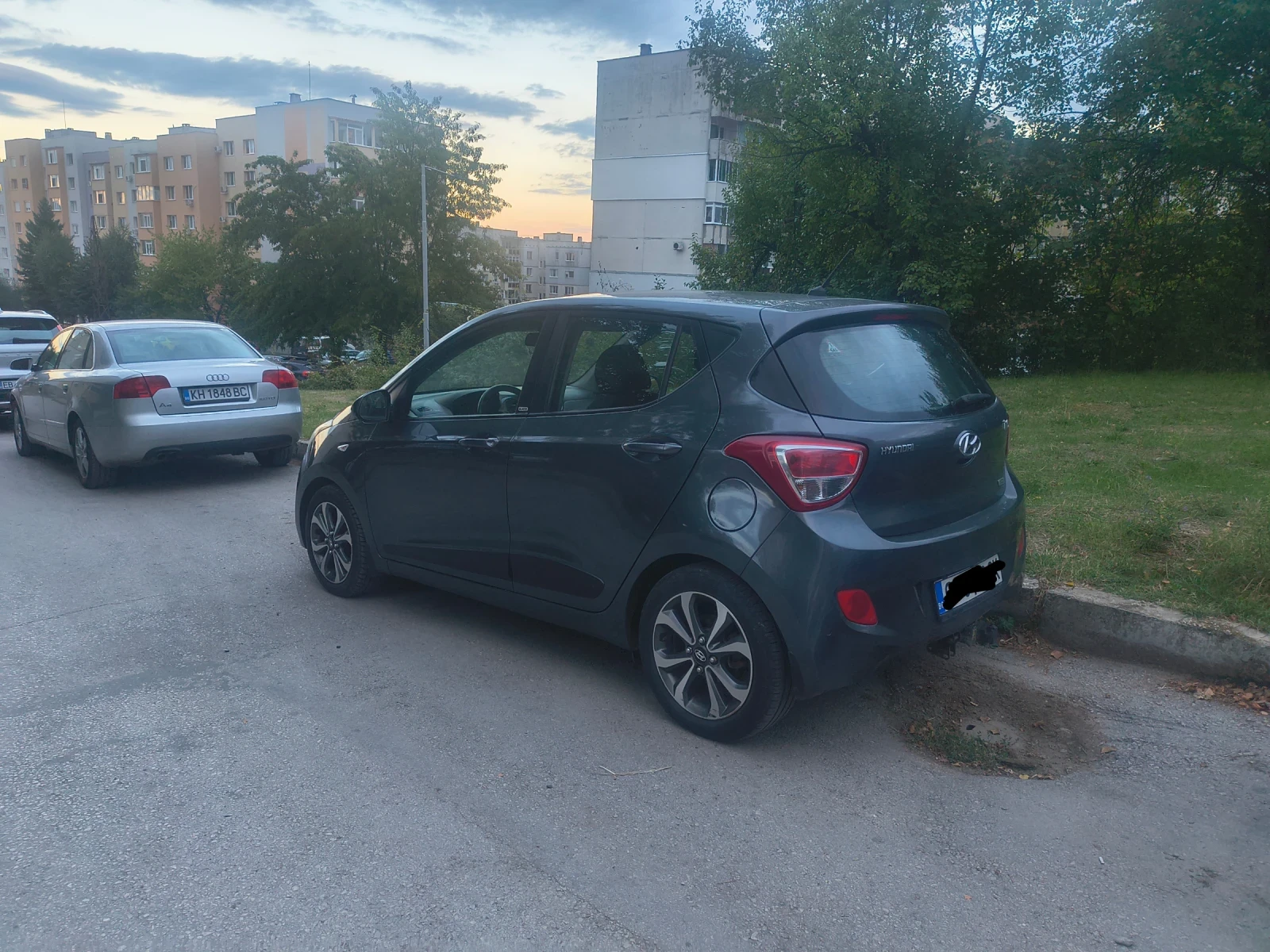 Hyundai I10 1.2, Black line, бензин/газ, 4 цилиндъра, снимка 3 - Автомобили и джипове - 56228051