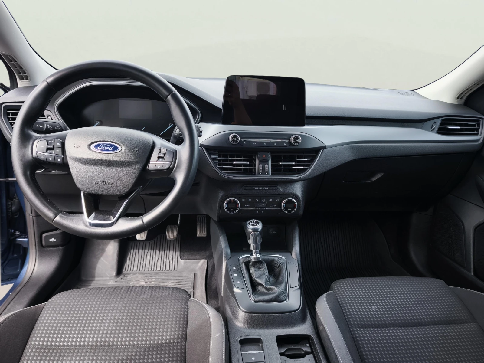 Ford Focus 1.0 EcoBoost, снимка 9 - Автомобили и джипове - 56404784