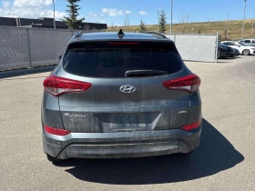 Hyundai Tucson * Luxury * CARFAX * Шибидах * Подгреви * Keyless , снимка 4