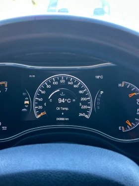 Jeep Grand cherokee 5.7 HEMI LPG - 36999 лв. / 18917.29 € - 79528094 5