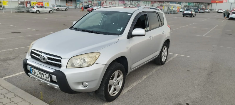 Toyota Rav4, снимка 3 - Автомобили и джипове - 52725352