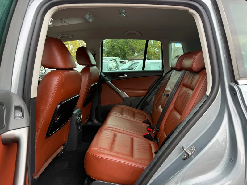 VW Tiguan 2.0TDI/DSG/4x4/NAVI/CAMERA, снимка 9 - Автомобили и джипове - 51995736