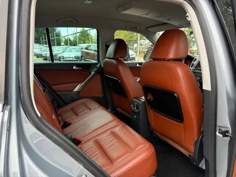VW Tiguan 2.0TDI/DSG/4x4/NAVI/CAMERA, снимка 12 - Автомобили и джипове - 51995736