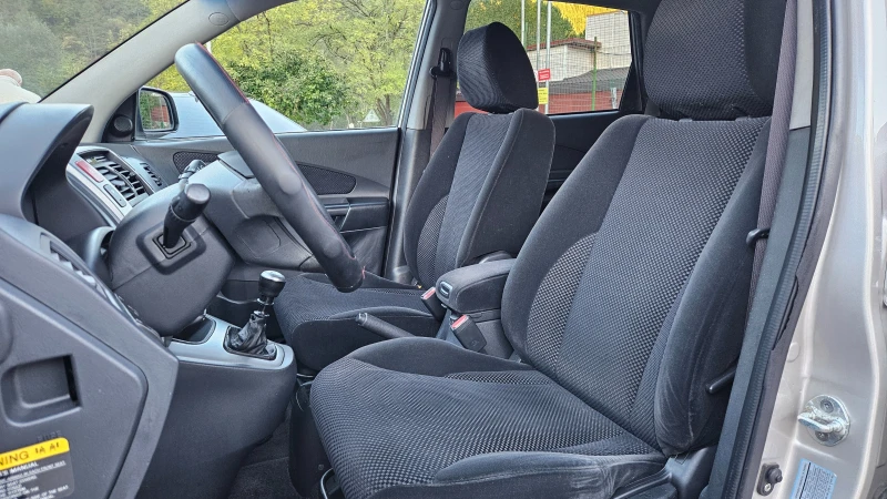 Hyundai Tucson 2.0 Crdi FACELIFT/6skorosti/Klimatik, снимка 12 - Автомобили и джипове - 52129682