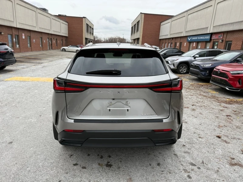 Lexus NX * 250 * CARFAX * БЕЗ ПЪРВОНАЧАЛНА ВНОСКА, снимка 4 - Автомобили и джипове - 52912935