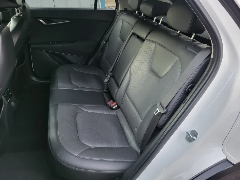 Kia Niro 1.6 HYBRID EURO 6D НОВ ВНОС ИТАЛИЯ, снимка 12 - Автомобили и джипове - 52930128