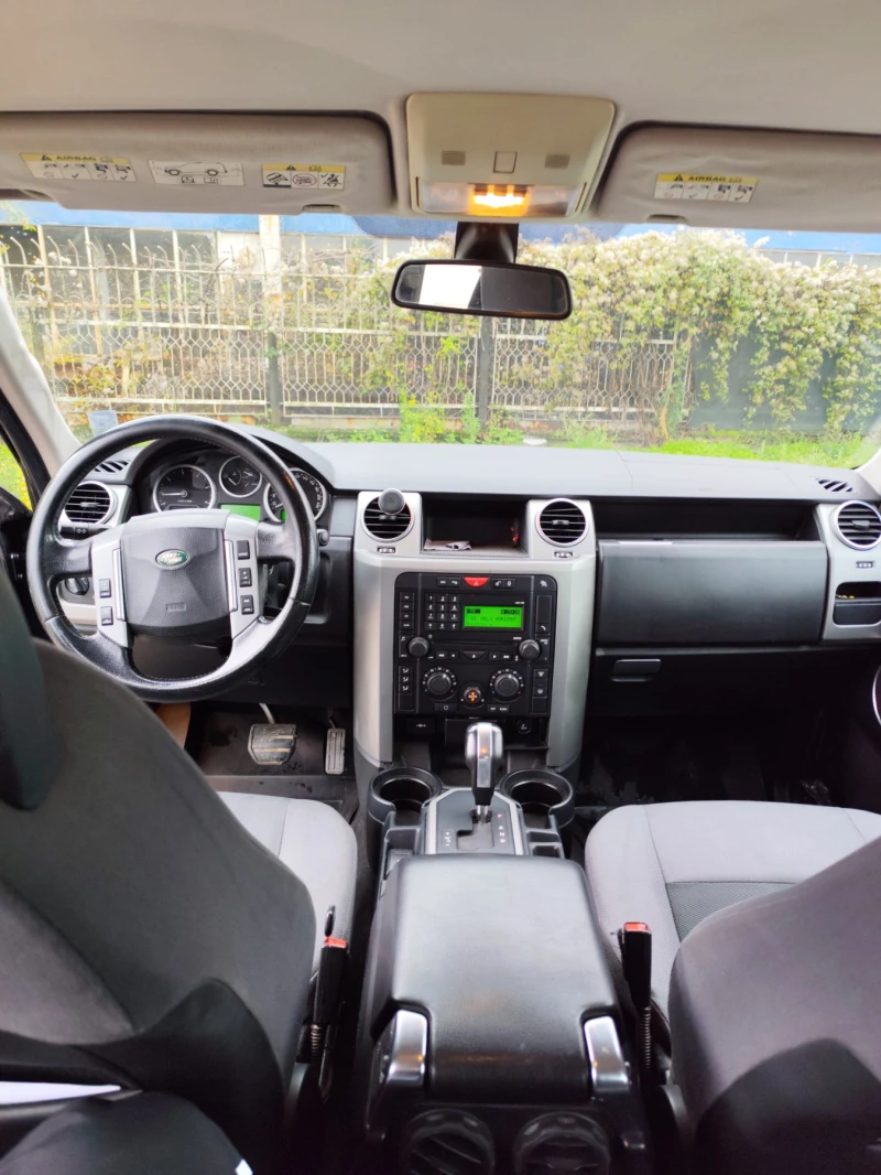 Land Rover Discovery, снимка 15 - Автомобили и джипове - 53062642