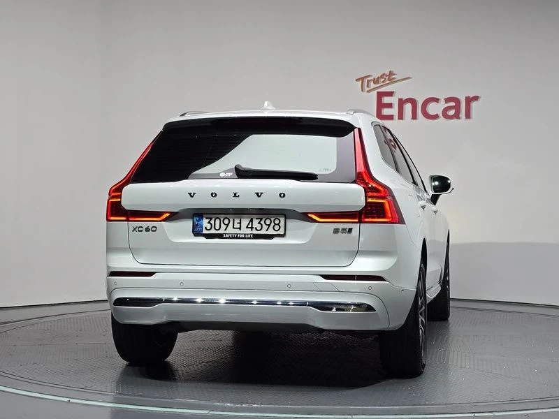 Volvo XC60 2.0 Automatic, снимка 4 - Автомобили и джипове - 55805002