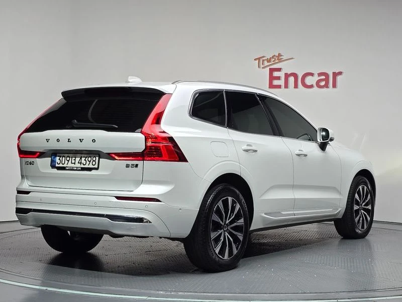 Volvo XC60 2.0 Automatic, снимка 2 - Автомобили и джипове - 55805002