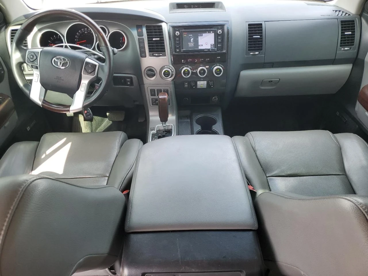 Toyota Sequoia PLATINUM* BSM* 5.7V8* JBL* DISTRONIC* ОБДУХВАНЕ* T - изображение 10
