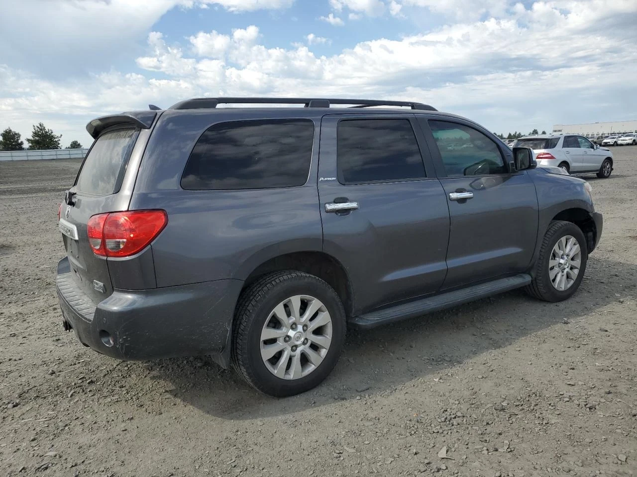 Toyota Sequoia PLATINUM* BSM* 5.7V8* JBL* DISTRONIC* ОБДУХВАНЕ* T - изображение 6