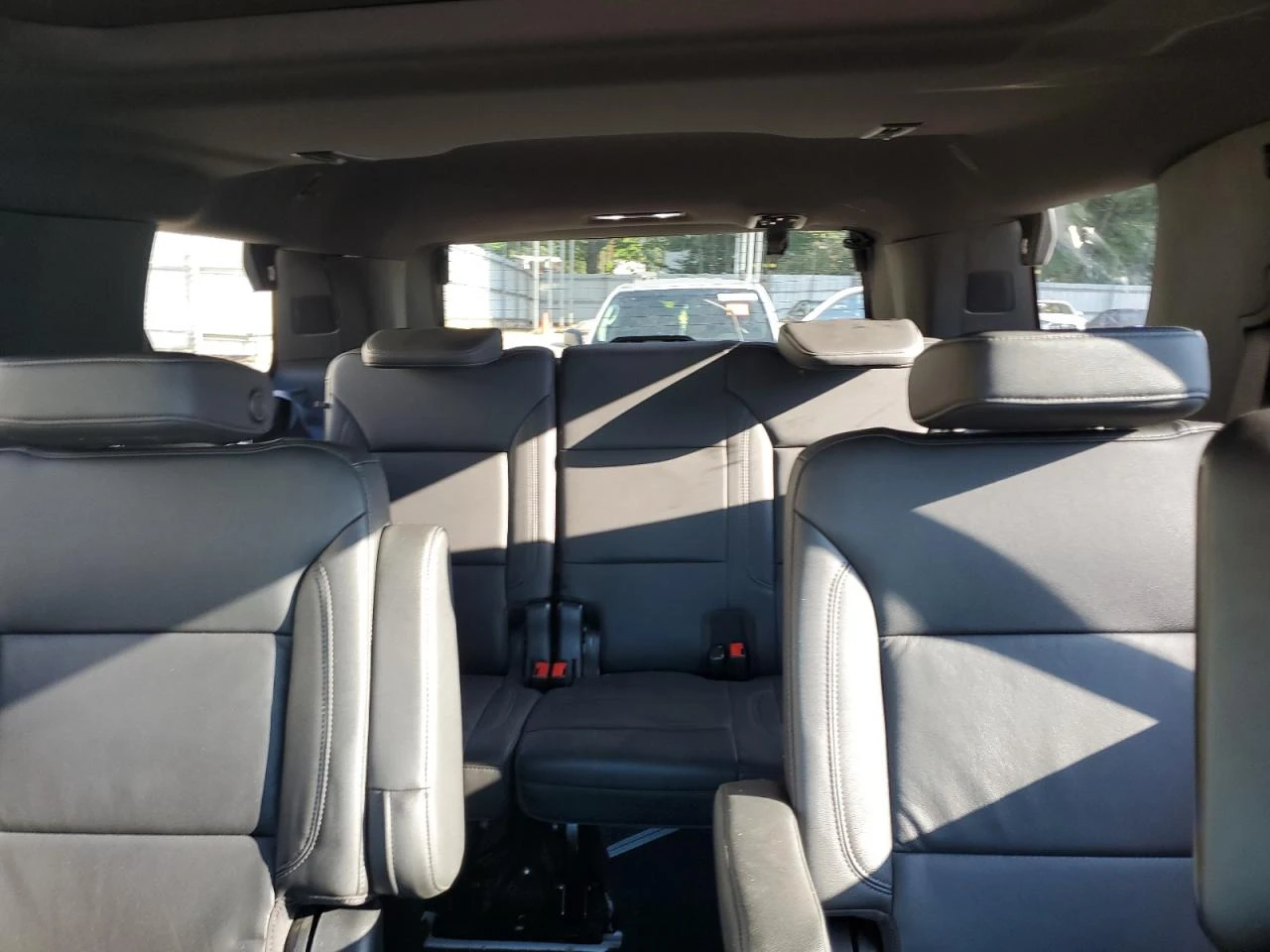 Chevrolet Tahoe 4WD LT - изображение 10