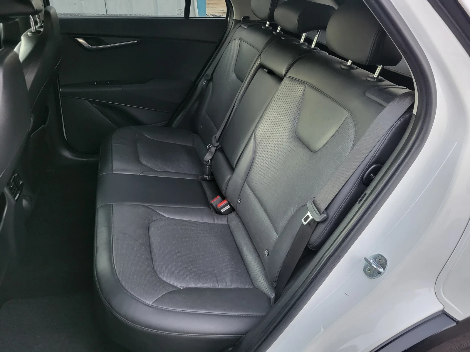 Kia Niro 1.6 HYBRID EURO 6D ��� ���� ������ | Mobile.bg � ����������� 12