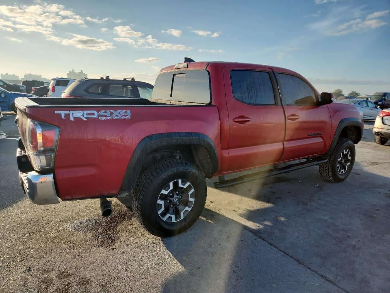 Toyota Tacoma TRD 4x4 /CARFAX/Кожа/Фиксирана цена до БГ/, снимка 4 - Автомобили и джипове - 53767334