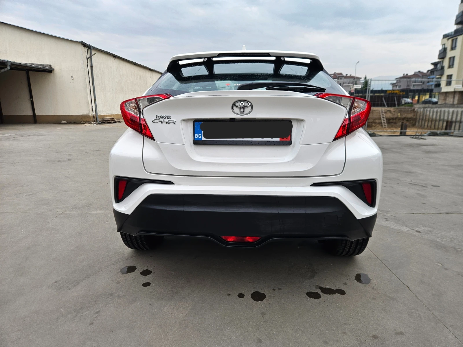 Toyota C-HR 1.2T, снимка 4 - Автомобили и джипове - 54222860