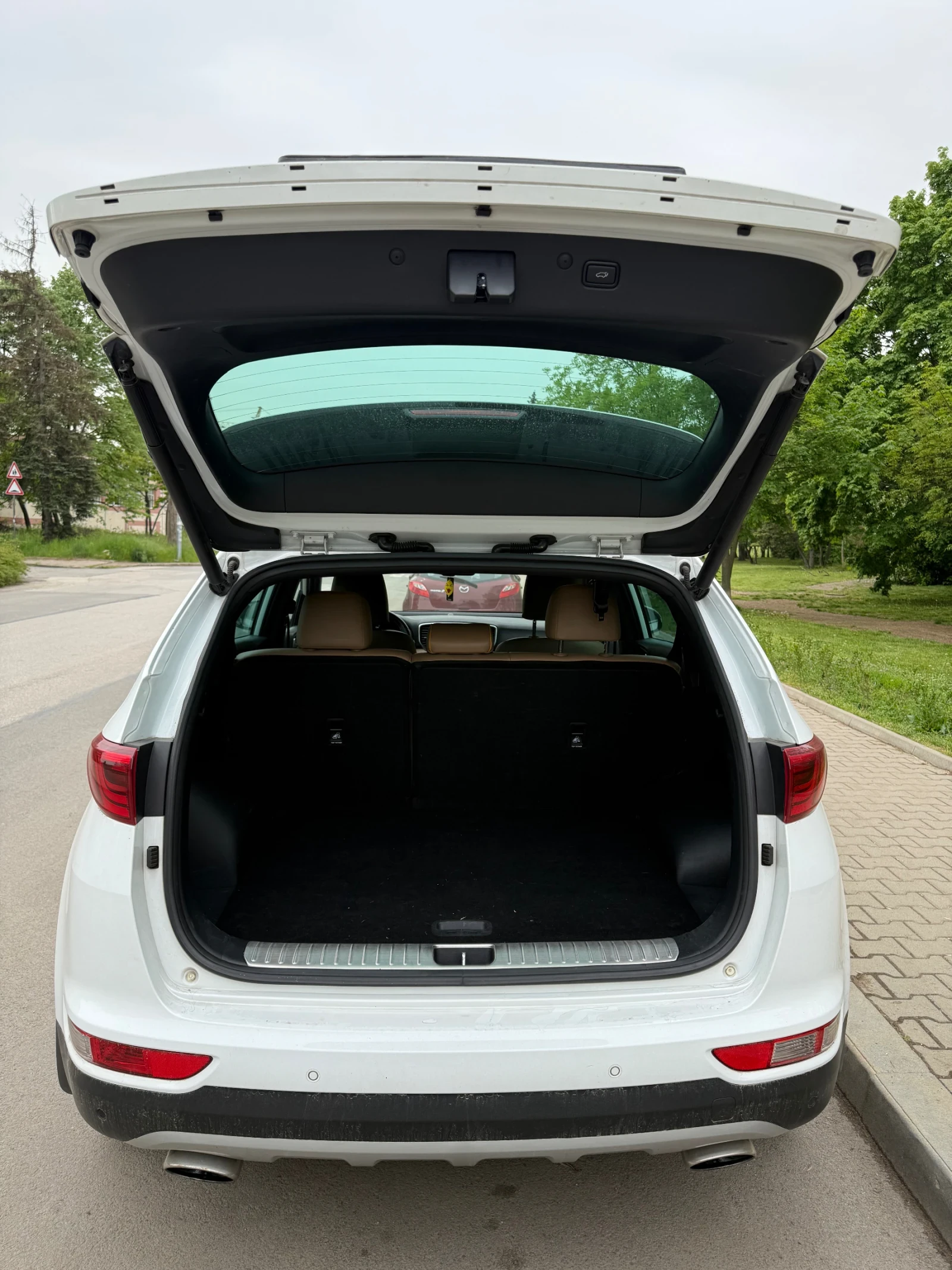 Kia Sportage GT line, снимка 6 - Автомобили и джипове - 54474026